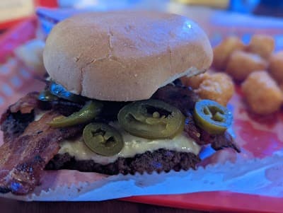 Tailgators Sports Pub and Grub